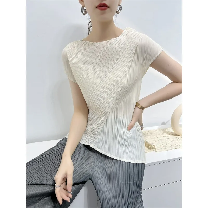 2023 New Wrinkled Top Irregular Folded T-shirt Folded Clothes Women's Round Neck Slim Fit Fashion Versatile Crowd