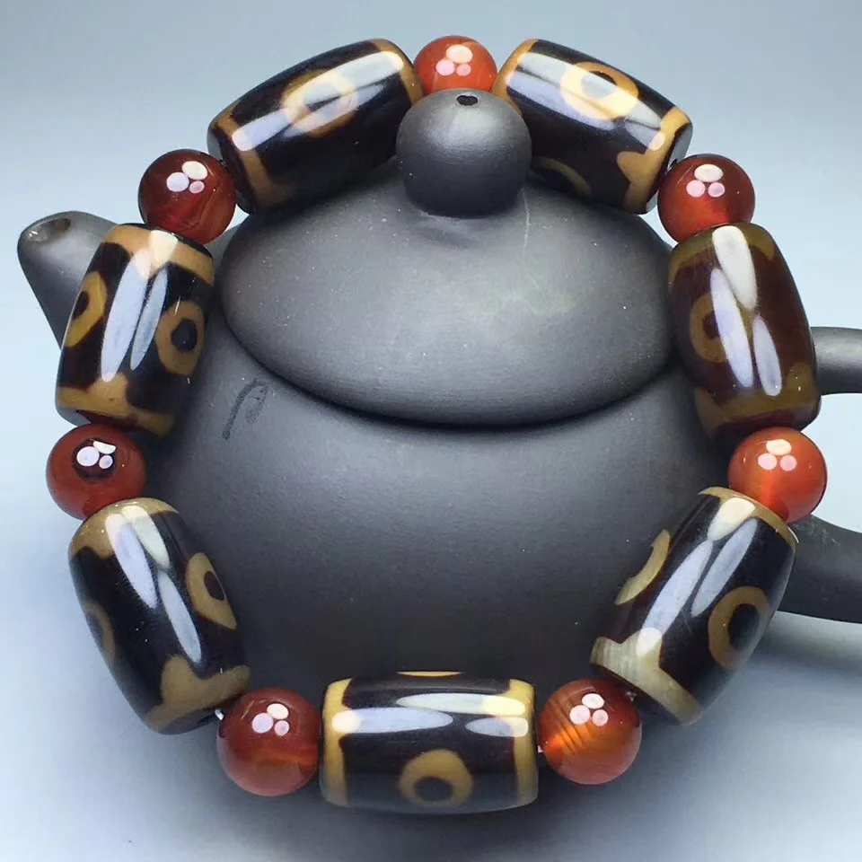 Natural Tibetan Agate Permeates The Three Eye Original Stone Bucket Bead Bracelet. Men's and Women's Ethnic Style Bracelet