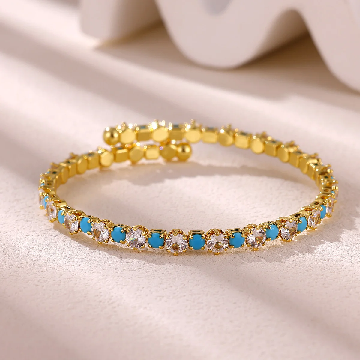 Boho Style Zircon Bangles Bracelets for Women 18K Gold Plated Flower Cuff Bangle Bracelet Femme Fashion Jewelry Gifts