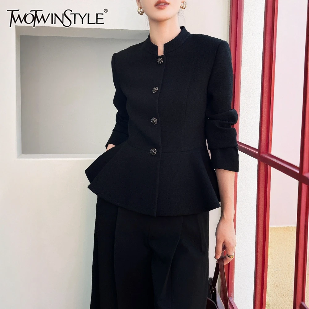 TWOTWINSTYLE سترة سوداء مقسمة واحدة الصدر أنثى الوقوف الرقبة طويلة الأكمام التخسيس أنيقة المرأة السترات موضة الخريف