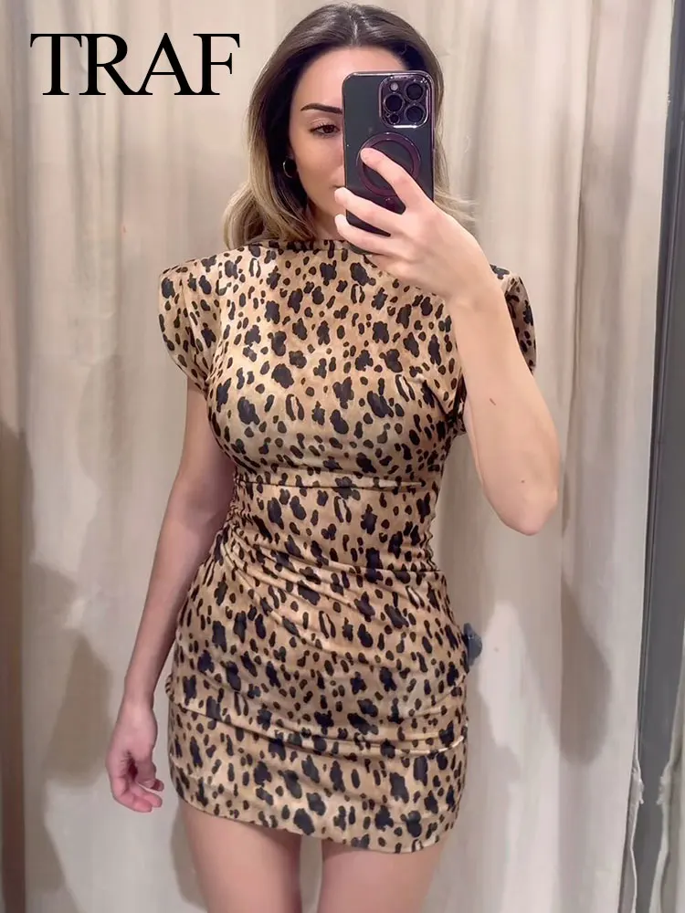 TRAFZA 2024 Nuova Donna Abito con stampa leopardata Senza maniche Abiti da donna sottili Chic Sexy Party Vintage Mini abito da sera femminile