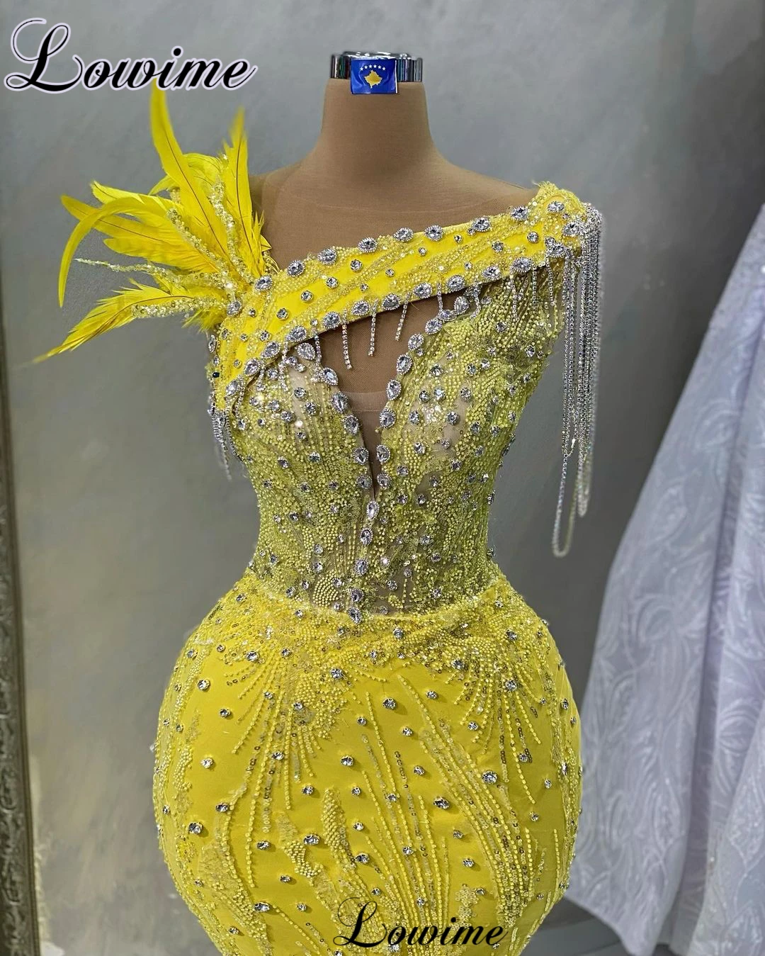 Special Yellow Evening Dresses Mermaid Crystals Celebrity Dresses For Women Cat Walk Coutures Robes De Soirée Pageant Gowns