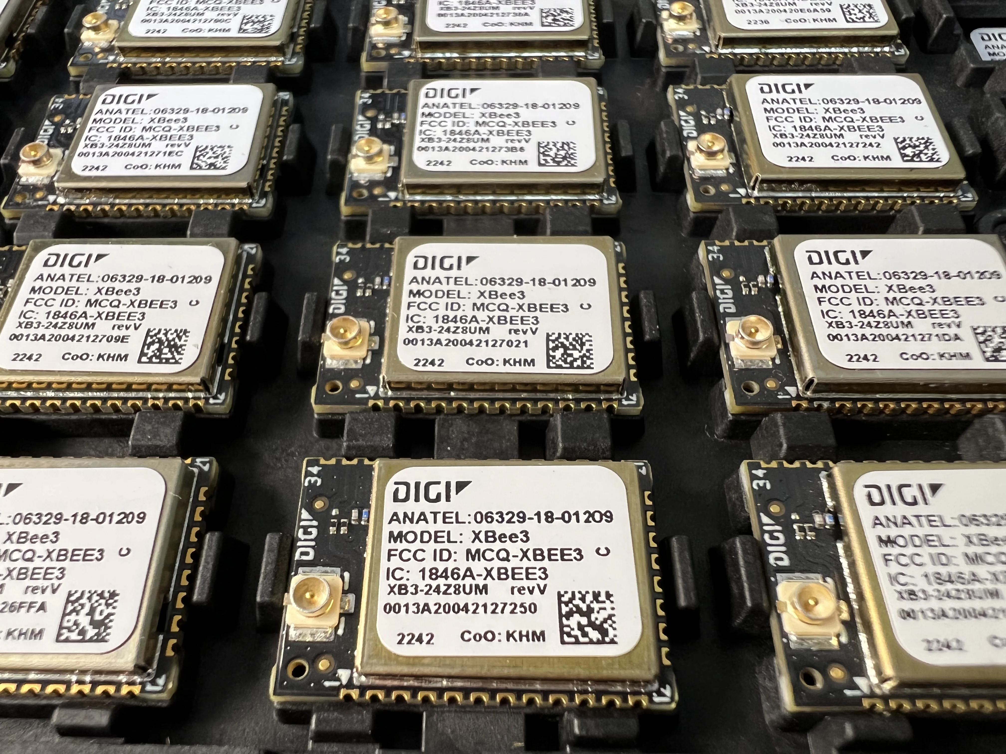 2PCS/LOT XB3-24Z8UM ( Zigbee Modules)