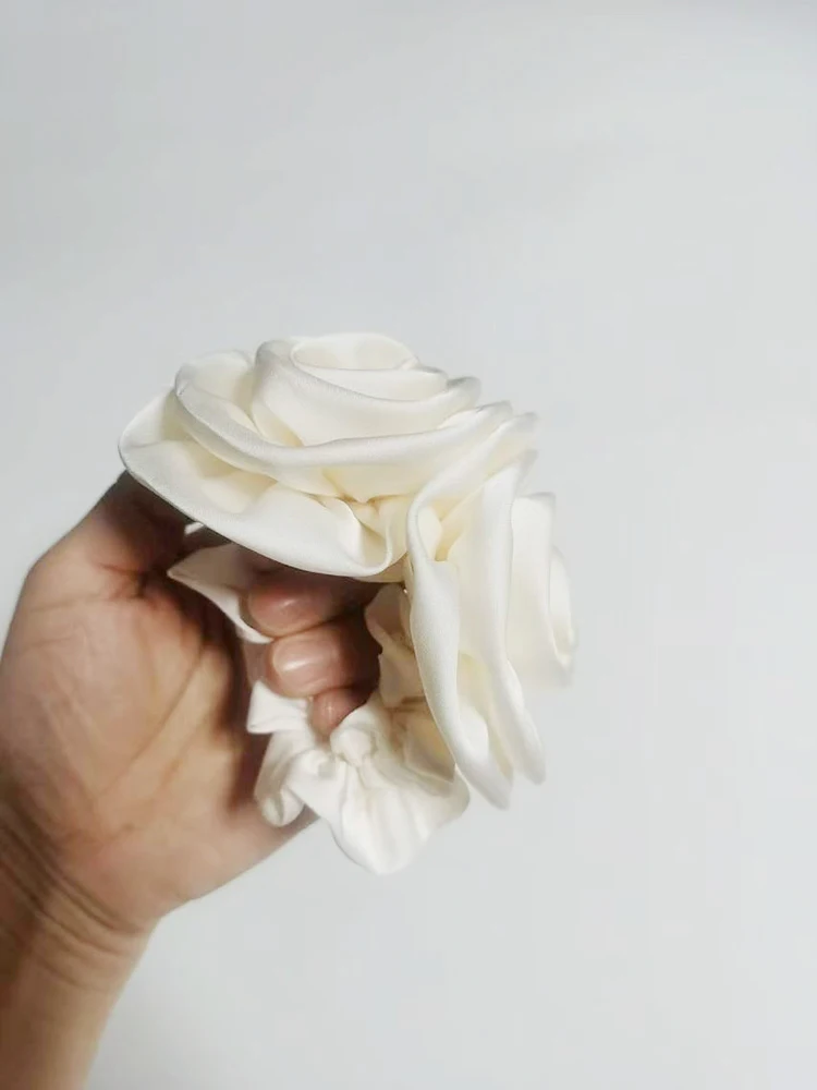 Satin-2-Rosen-Haarring für Frauen, hochelastisches Pferdeschwanz-Haarseil, elegantes schwarzes Haargummi, weiblich, gestrickter Haarring für Mädchen