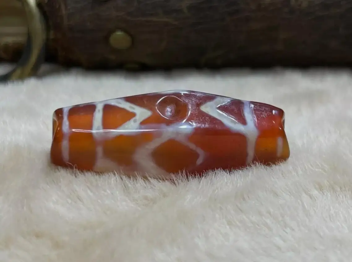 Tibetan Nepalese Himalayan Ancient agate Old Dzi Talisman eye Beads Amulet