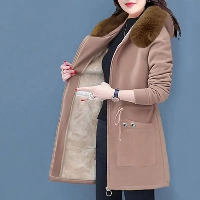 

Thickened Plush Women's Lamb Wool Jacket Women's 2023 Winter Fat mm Winter Clothing Medium Length Slimming Hooded Sweater Trend