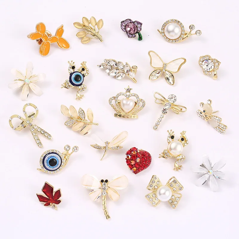 New compact and elegant brooch, suit decoration, brooch, flower, women's brooch, anti slip buckle, high-end scarf buckle