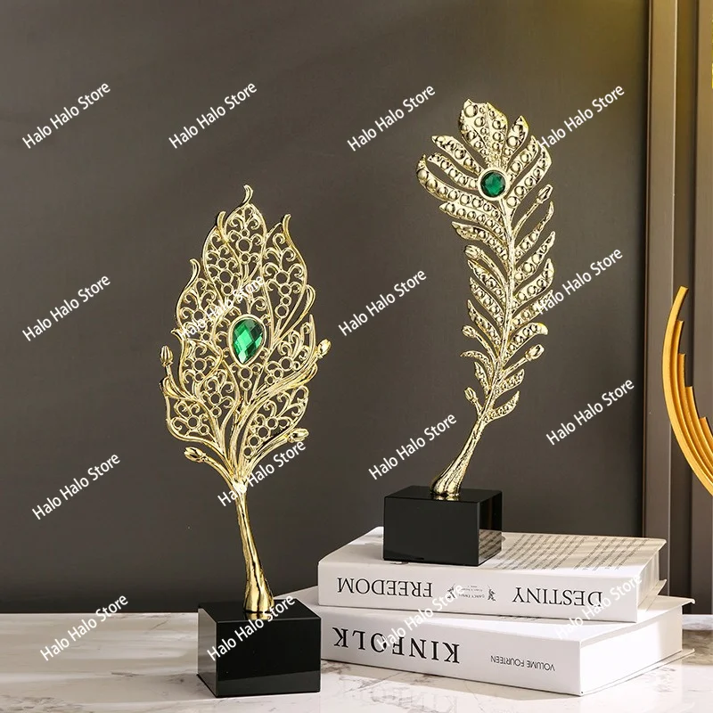 Light luxury peacock feather alloy ornament creative home living room decoration modeling advanced sense