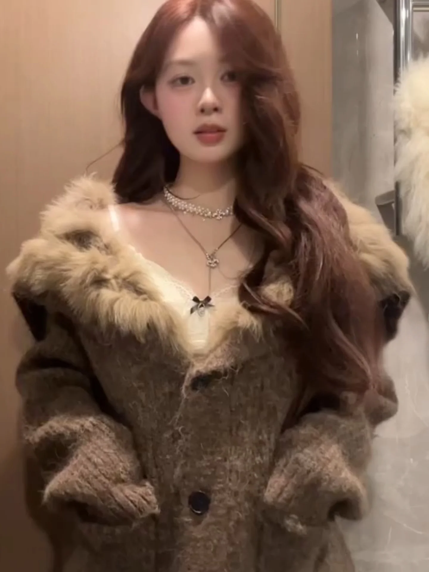 

Retro Furry Collar Knitwear Outerwear Women Early Spring Thickened Korean Style Lazy Loose Knitted Open Cardigan Top