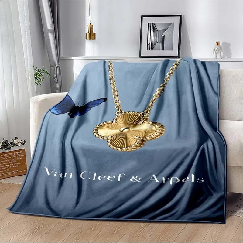 Fashionable V-Van-Cleef-f logo blanket, home living room sofa, bedroom bed, soft and comfortable blanket, couple's birthday gift