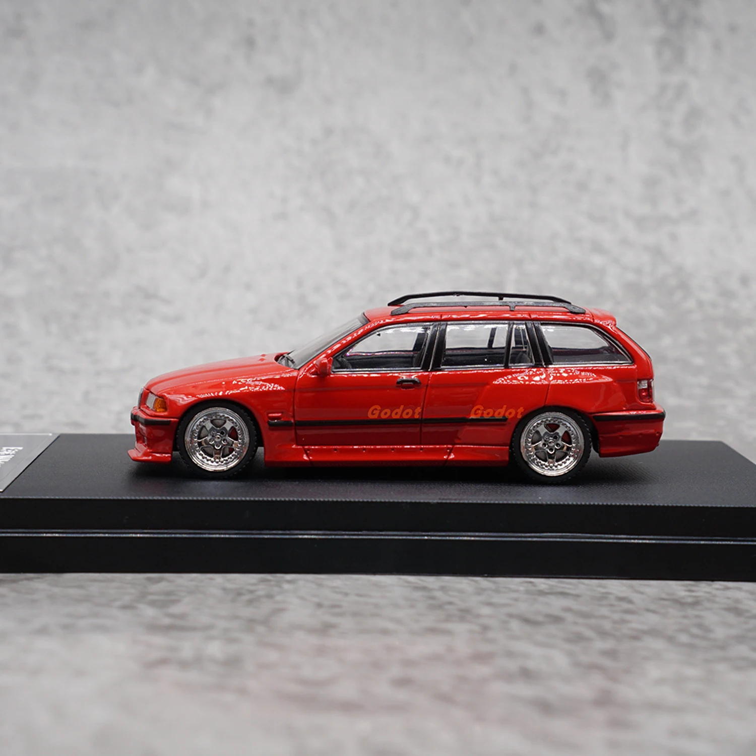 1:64 Scale Diecast Alloy BMW 3 Series E36 Tourer Boy Toys Cars Model Classics Adult Gifts Collection Souvenir Static Display