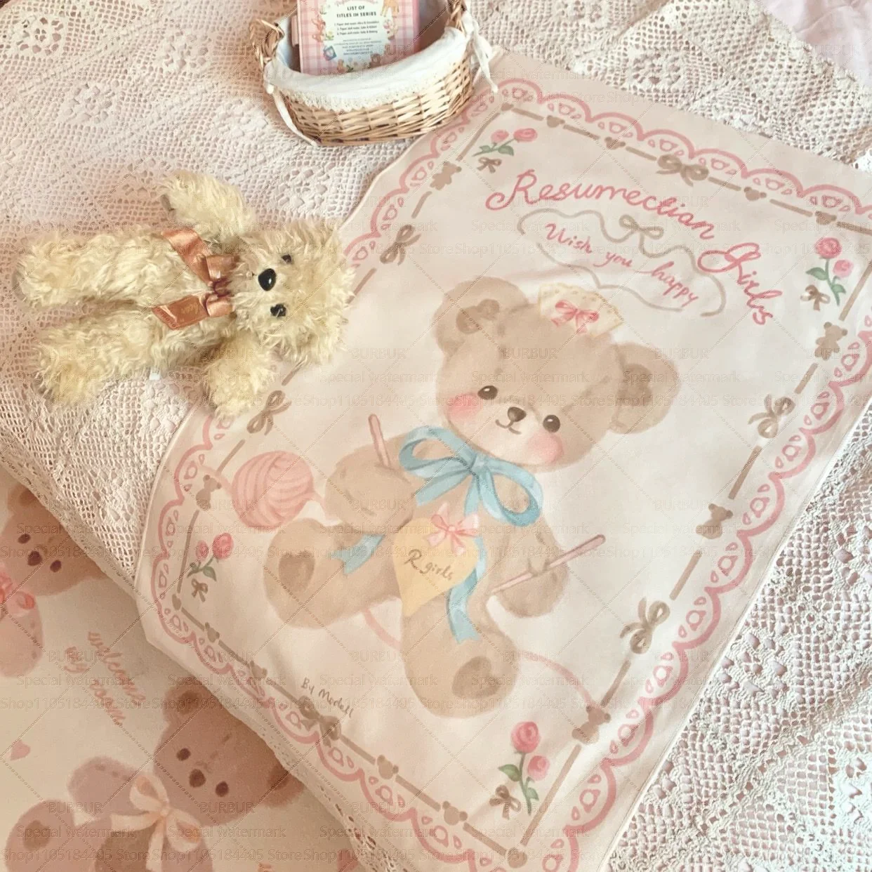 Home wall tapestry cute little bear and kitten, autumn and winter atmosphere, teenage girl, indoor bedroom, dormitory, Instagram