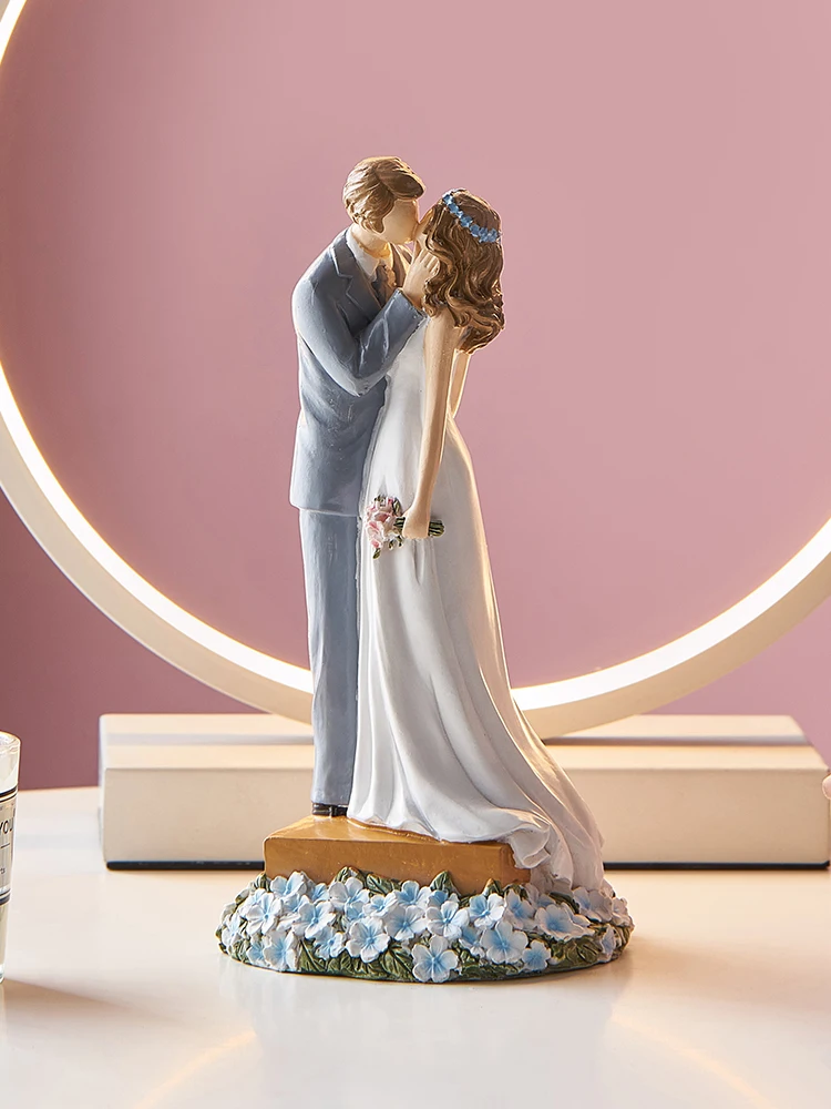 Simulation Couple Lovers Character Sculpture Model Resin Decoration Abstract Wedding Statue Jewelry Gift Home Decor