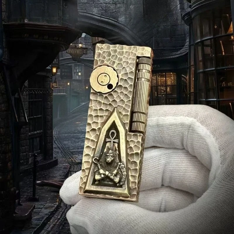 Vintage Lift‑arm Brass Kerosine Lighter  3D Relief Smoking Gadget Men Collect Originality Gift