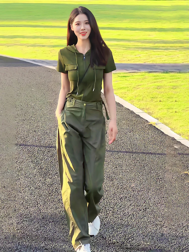 

Cool Casual Sports Set Women's Summer Fashion Green Short Sleeve Top And Work Pants Two Piece Set Zipper Closure Long Pants