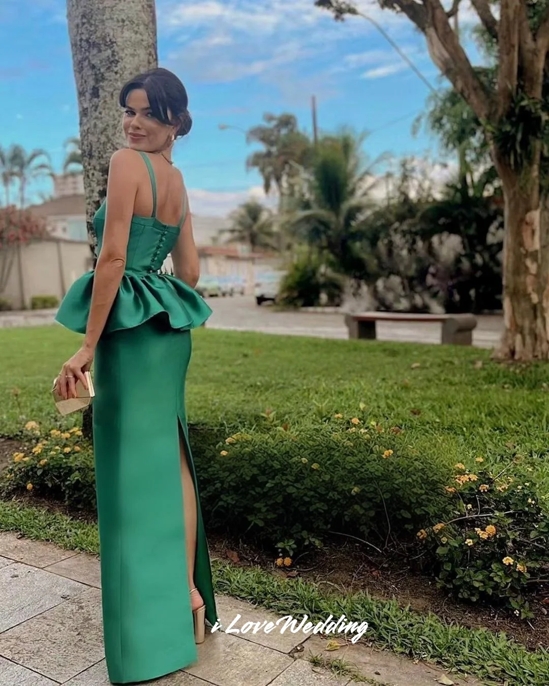 فستان سهرة على شكل قلب أخضر 2025 بدون أكمام بحزام سباغيتي غمد سبليت بطول الأرض مطوي فستان حفلات الزفاف حسب الطلب #3