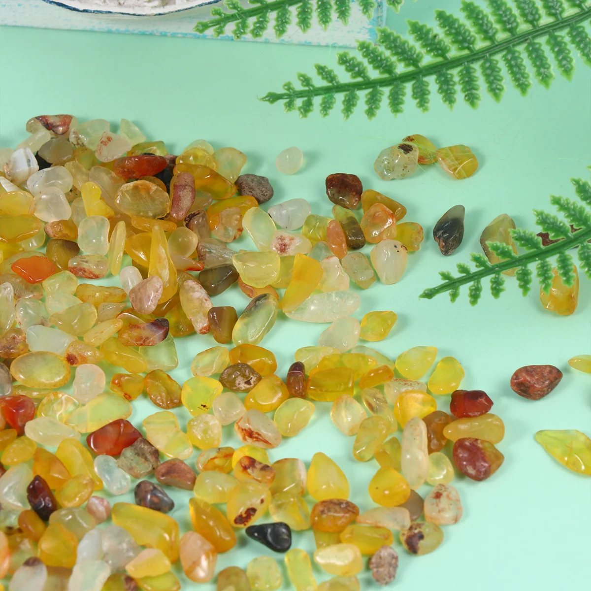 

200G Natural Yellow Agate Stone Gravel Smooth Polished Decorative Rocks for Terrarium Pond Flower Pot Arrangement Irregular