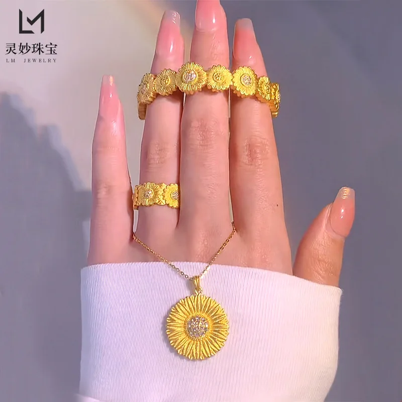 

Gold shop same style small daisy bracelet pendant open solid bracelet 24K real gold 9999 new retro gift for girlfriend