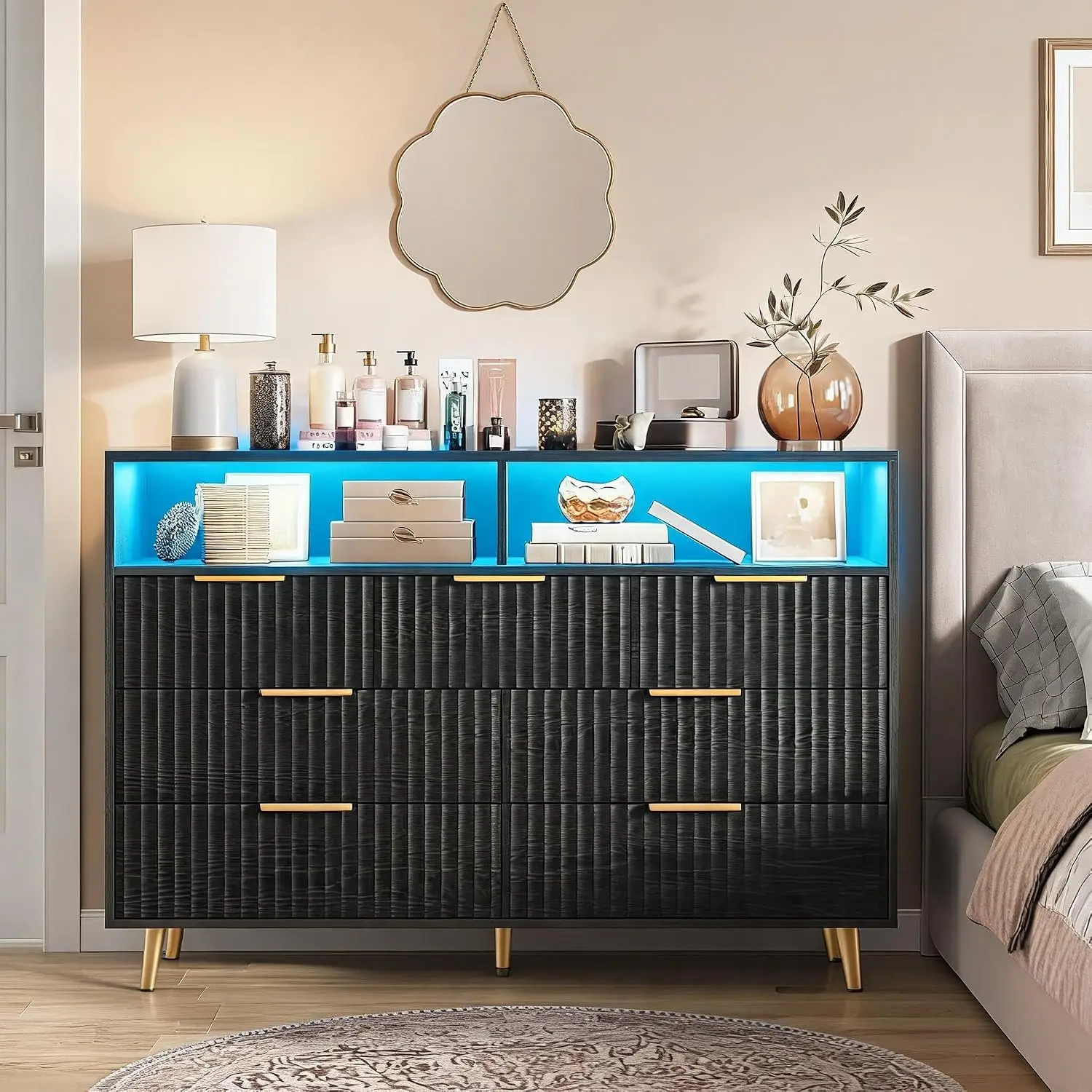 7 Drawer Fluted Dresser, 53.9