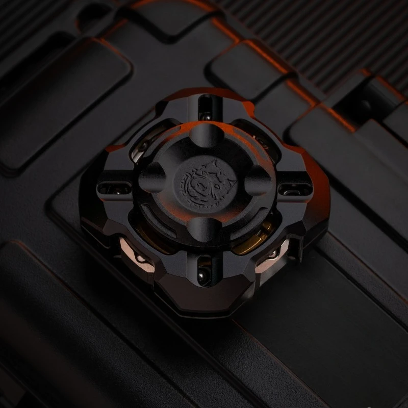 KTSEDC نقر ولسان M4 أربع أوراق طبعة محدودة الربط الداخلي والخارجي الميكانيكية تململ سبينر لعبة الضغط #1