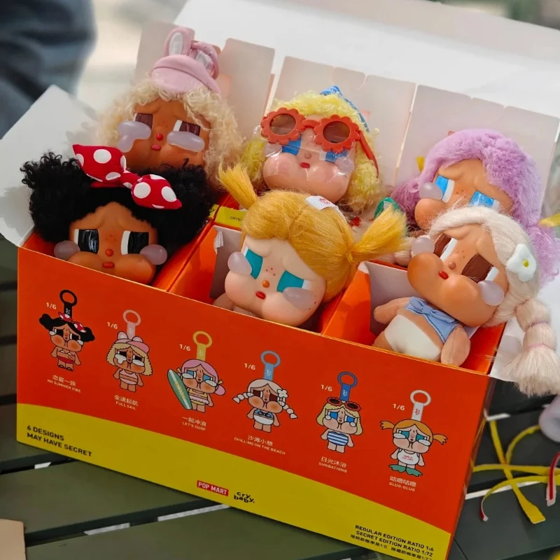 POP MART CRYBABY Serie Modo Vacaciones, Caja Misteriosa de Vinilo, Juguetes, Adornos Kawaii, Figuras, Decoración para el Hogar, Modelo de Escritorio