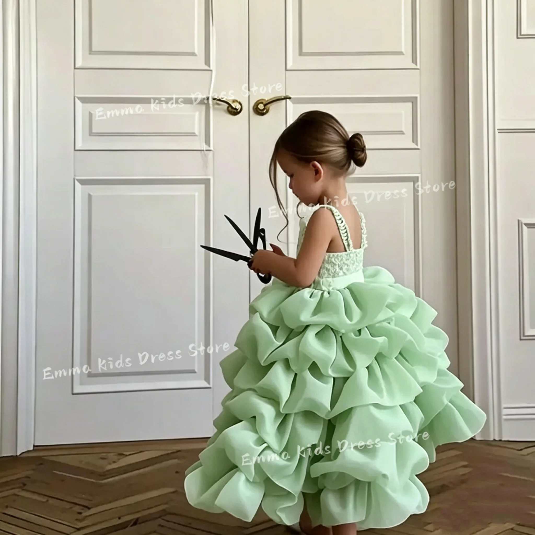 Customized Luxury Layered Flower Girl Wedding Dress Sequined Ruched Ruffle Sleeveless Baby Girl Princess Birthday Party Dress - view 4