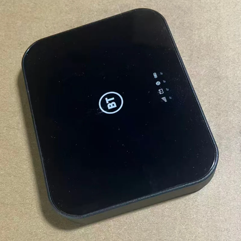 QTAD52E BT5G WiFi 5G Mobile Broadband Device Wireless Modem Router With Sim Card WiFi Hotspot Connected Up To 64 Users