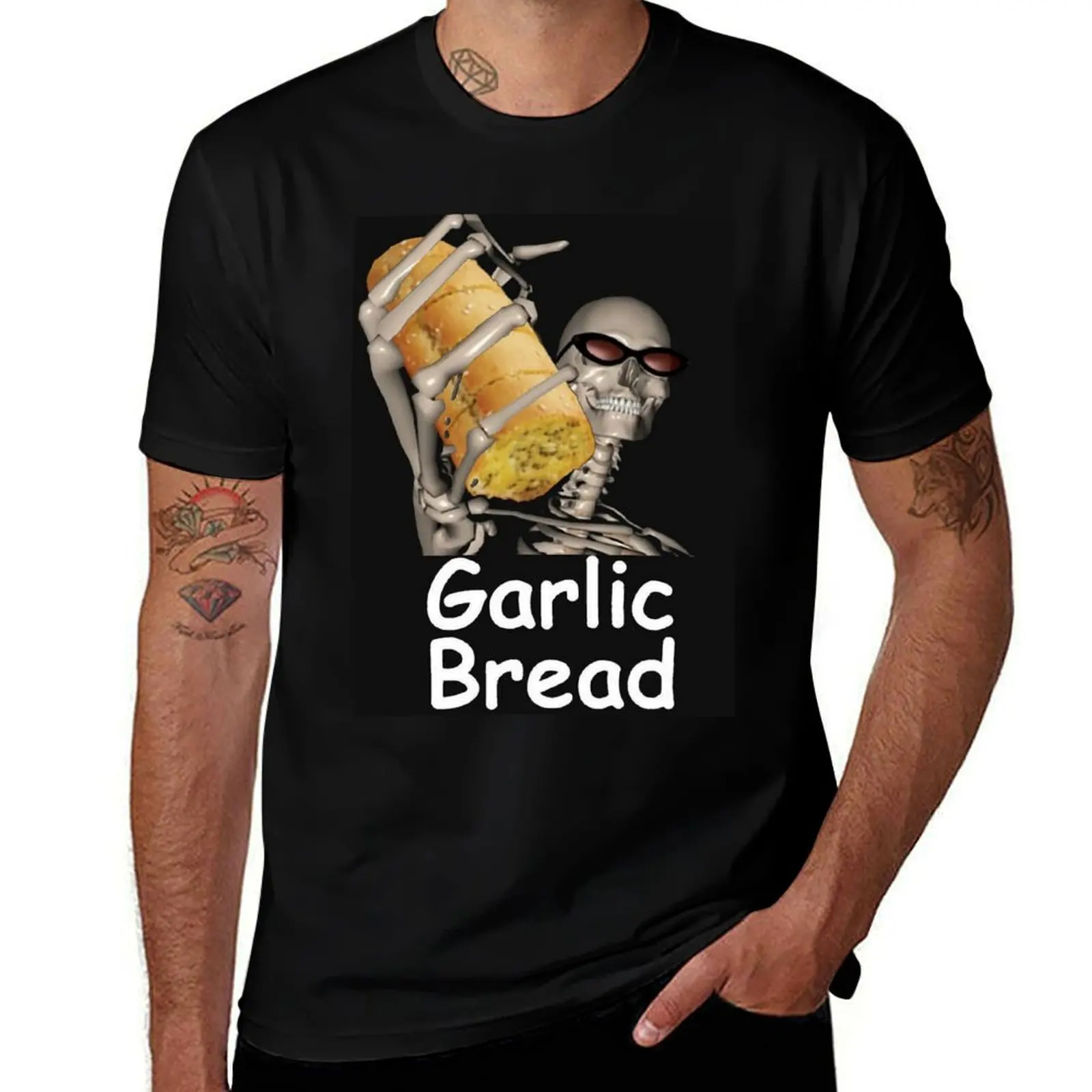 GARLIC BREAD T-Shirt Water Resistant Casual T-Shirt