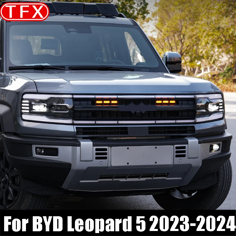 

For BYD Leopard 5 2023-2024 Front Bumper Small Yellow Lights Center Mesh LED Decorative Flashing Warning Daytime Running Lights