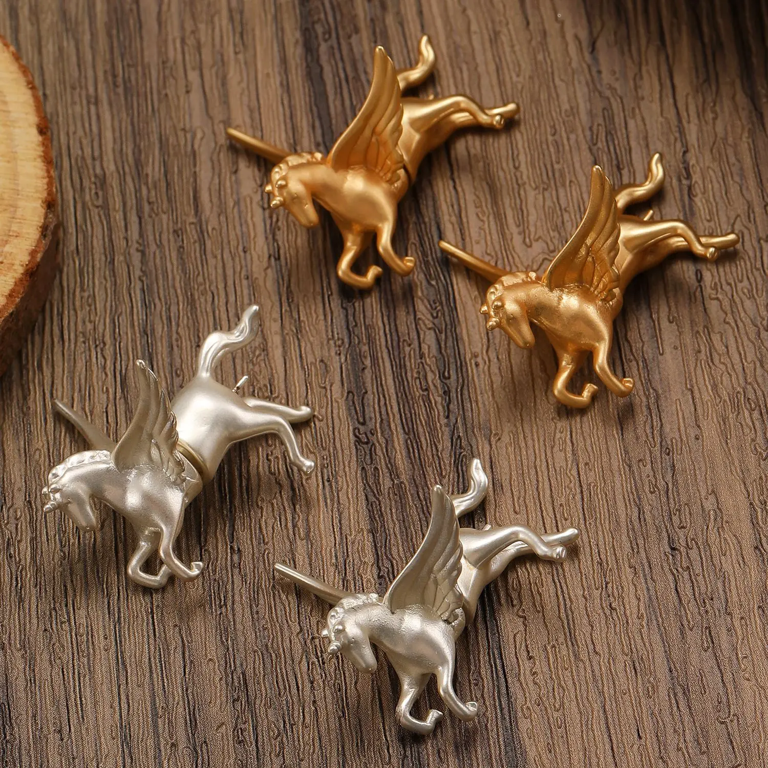 1 Pairs جديد ريترو الفن ثلاثية الأبعاد الحصان القرط لعوب الحيوان مجوهرات الأزياء للنساء التصميم اليومي هدية تذكارية #3