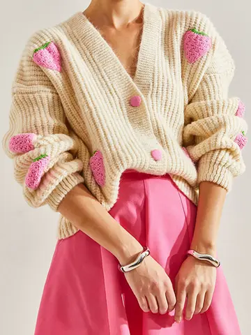 Women s Oversized Cable Knit Cardigan with V-Neckline and Ribbed Hemline Cozy Button-up Sweater in Soft Pink