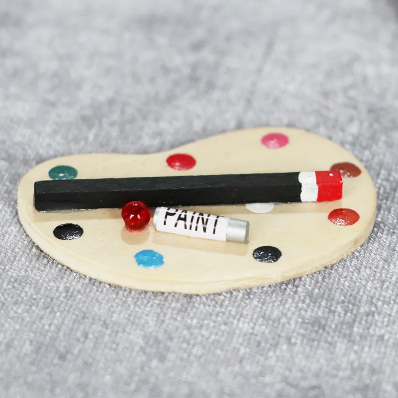 Set da studio d'arte in miniatura per casa delle bambole in scala 1:12 - Cavalletto in legno + bacheca + tavolozza + scatola di colori Oggetti di scena artistici