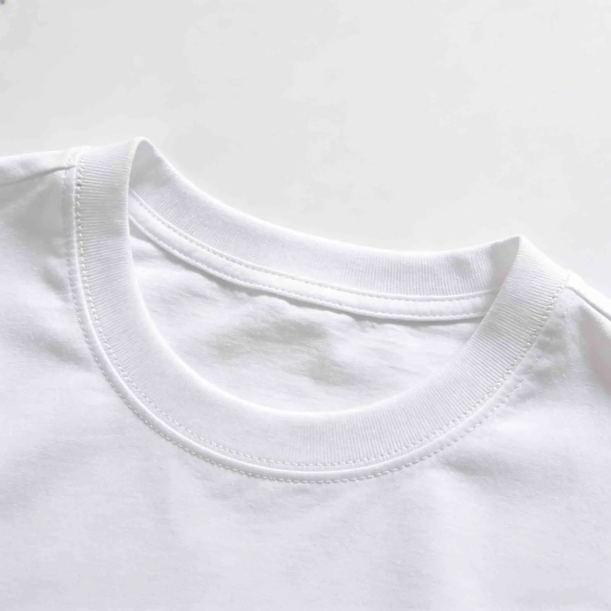Trendiges Herren-T-Shirt mit lustigem herzförmigen Design, aus 100% Baumwolle, geeignet für den täglichen Gebrauch als Herrenbekleidung. – Detail 6
