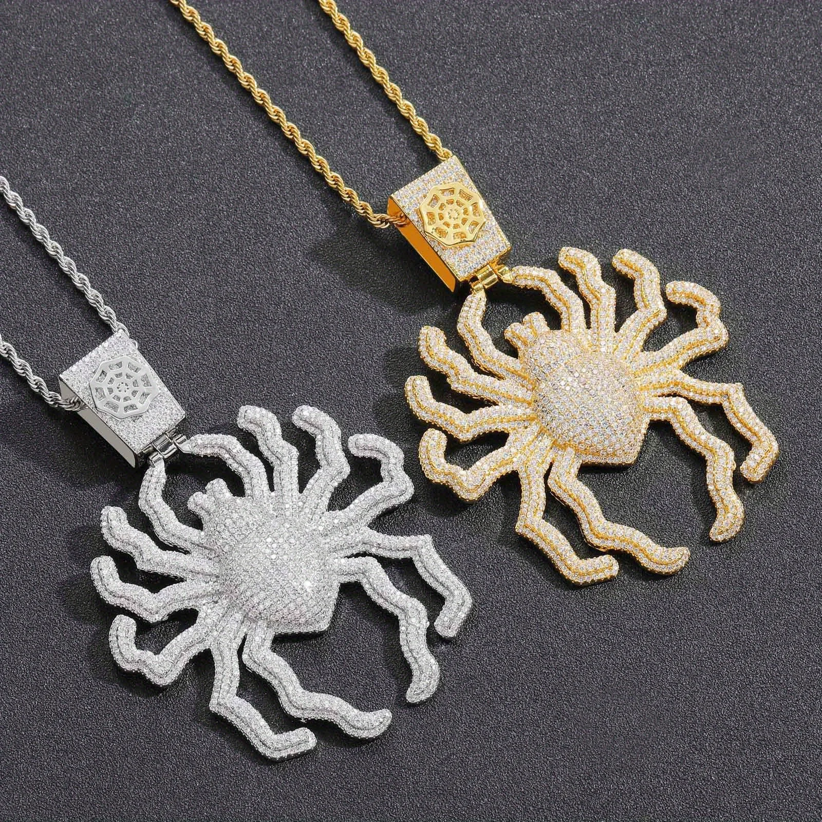 

Oversized Spider Pendant Slightly Inlaid with Artificial Synthetic Zircon​ Exaggerated Personality Male Hip-Hop Necklace