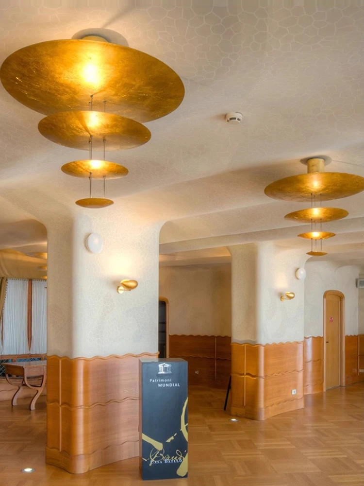 Modern Minimalist Gold Pendant Light LED Ceiling Chandelier Italian Suspension Lustre Decorative Fixture For Villa Home