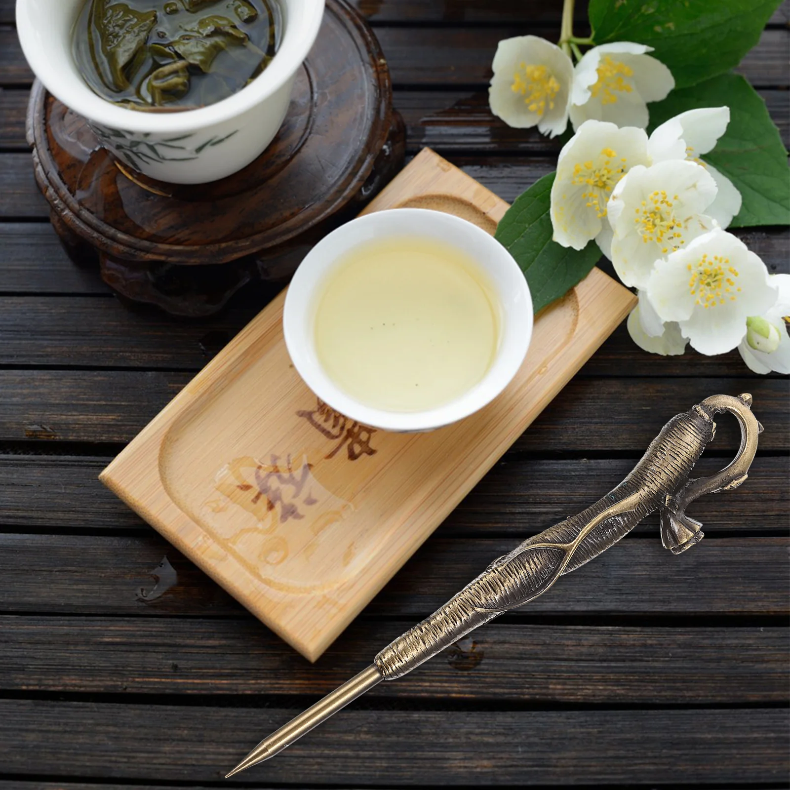 

High Quality Tea Cake Brick Needle Strong and Reliable Tea Tool for Daily Use in Office Home Or Outdoor Settings