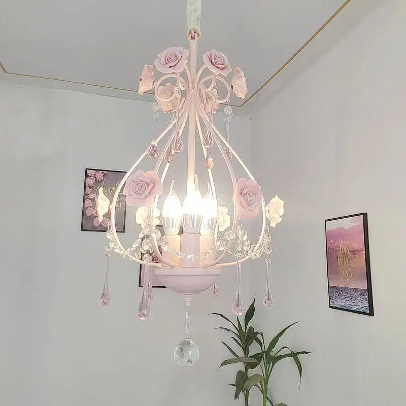 Rosa Rosenstrauß Kristall Deckenleuchter Mädchen Schlafzimmer dekoratives Licht Romantische warme Kinder Prinzessin Zimmer Hängeleuchte