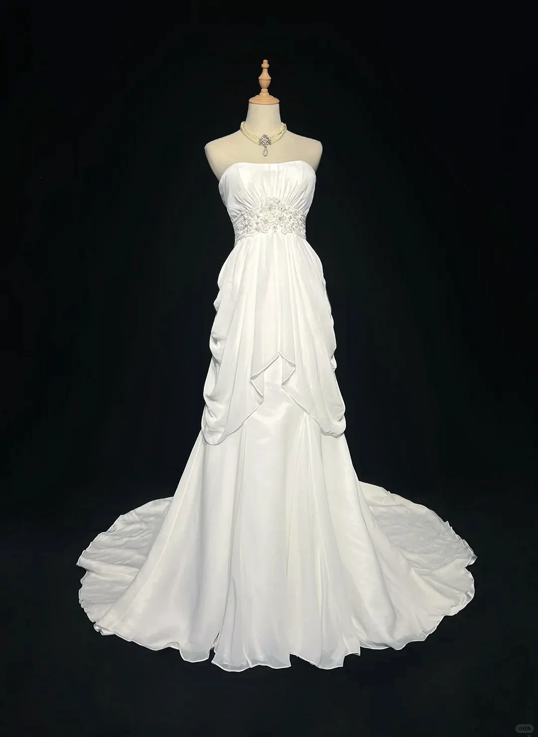 Robe de Demoiselle d'Honneur Trapèze sans Bretelles en Tulle, Tenue Élégante, Dos aux, Perlée, Sirène, pour Occasions Formelles, Mariage, Bal, Quelle que soit la Collection 2025