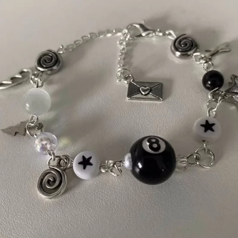 Fashionable 8-ball vortex wing bead bracelet Y2K handmade creative bracelet as a gift for her