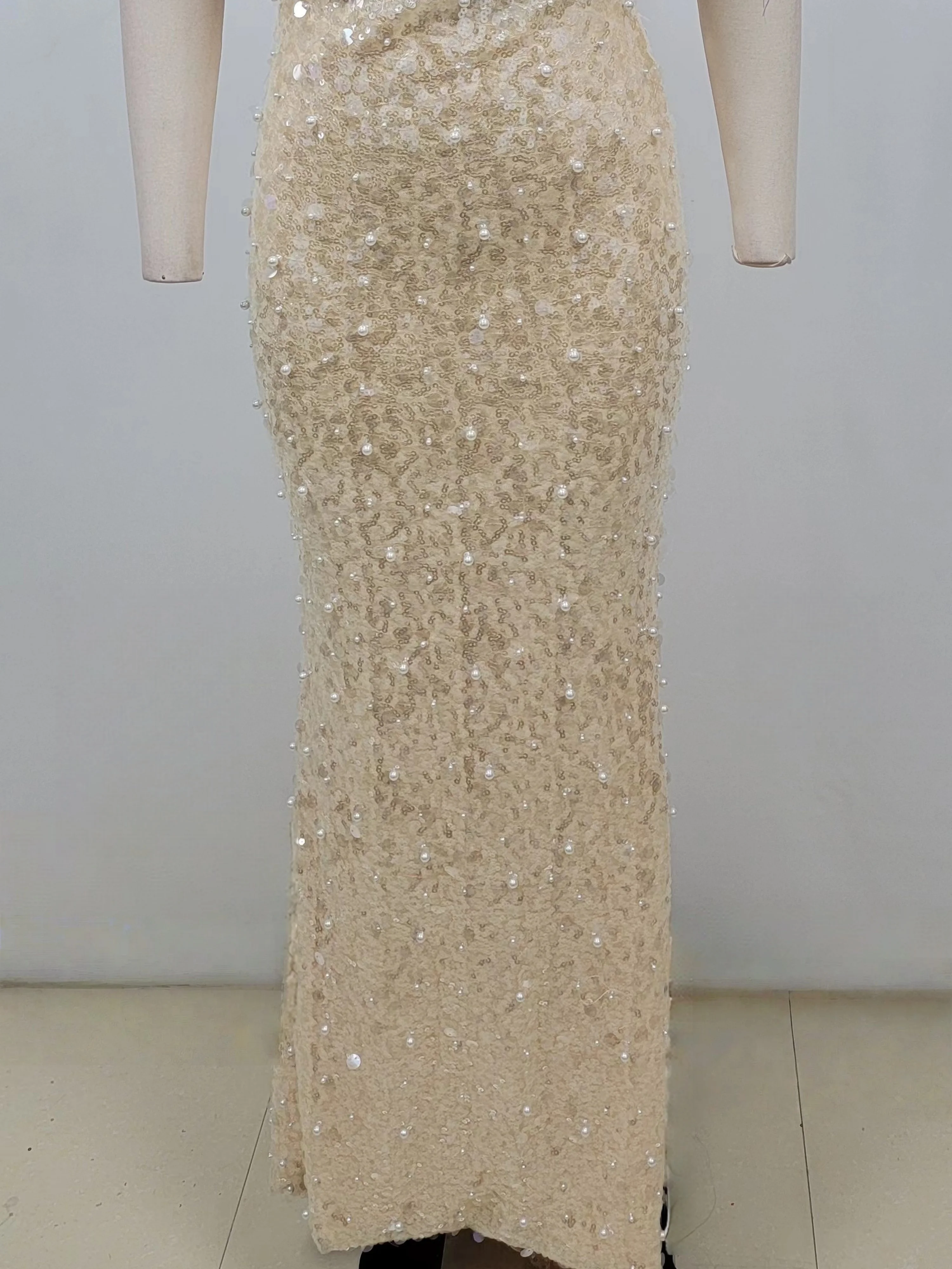 ชุดเดรสยาวทรงเมอร์เมดสีเบจประดับเลื่อม สายเดี่ยว เปิดหลัง หรูหรา สำหรับงานเลี้ยงกลางคืน งานพรอม งานกาล่า งานแต่งงาน หรืองานเลี้ยงสังสรรค์