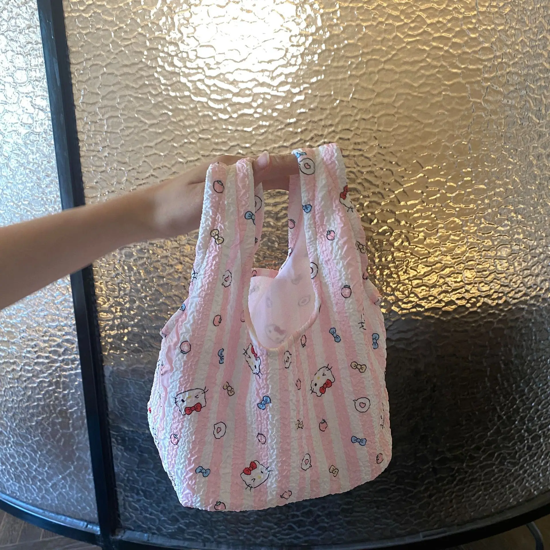 Sacs à main imprimés Hello Kitty, sacs à Bento de dessin animé, fourre-tout de banlieue décontracté pour femmes, sacs de poignet d'extérieur, sacoche mignonne, cadeaux de noël