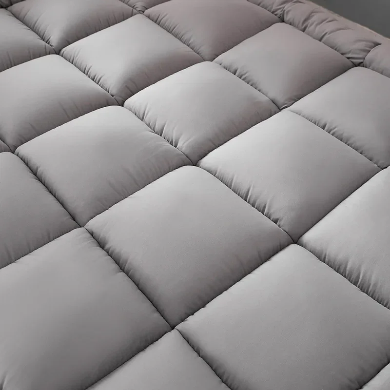 2026 Groothandel Op Maat Gemaakte Polyester Matrasbeschermer Hoge Dichtheid Extra Dik Bedkussen Wasbaar Voor Hotels En Thuisgebruik, Verkoopbevorderend