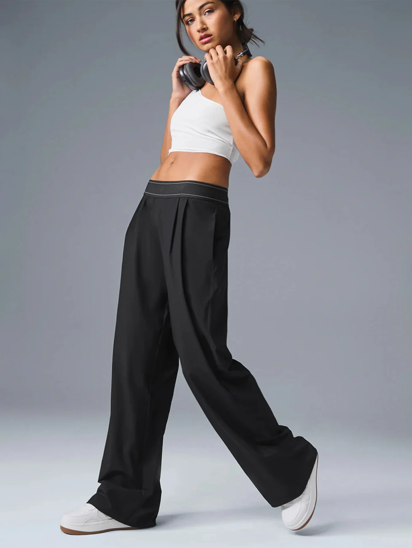 Women Lightweight Quick Dry Wide Leg Athletic Pants Elastic High Waist Pleated Straight Trousers With Pockets Loose Fit Workout