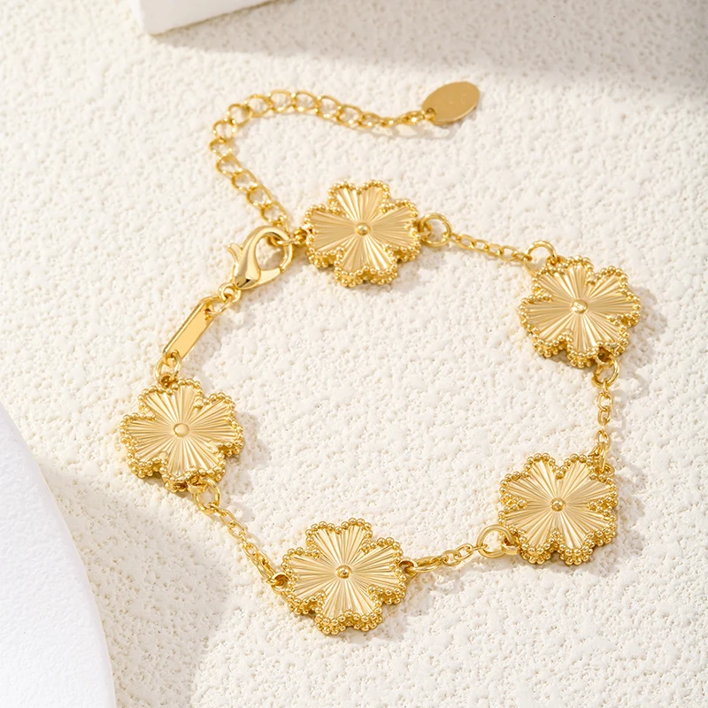 New 2024 Fashion Golden Clover Adjustable Charm Bracelet Luxury Five Leaf Flower Bracelet Jewelry For Women Wrist Chain Gifts