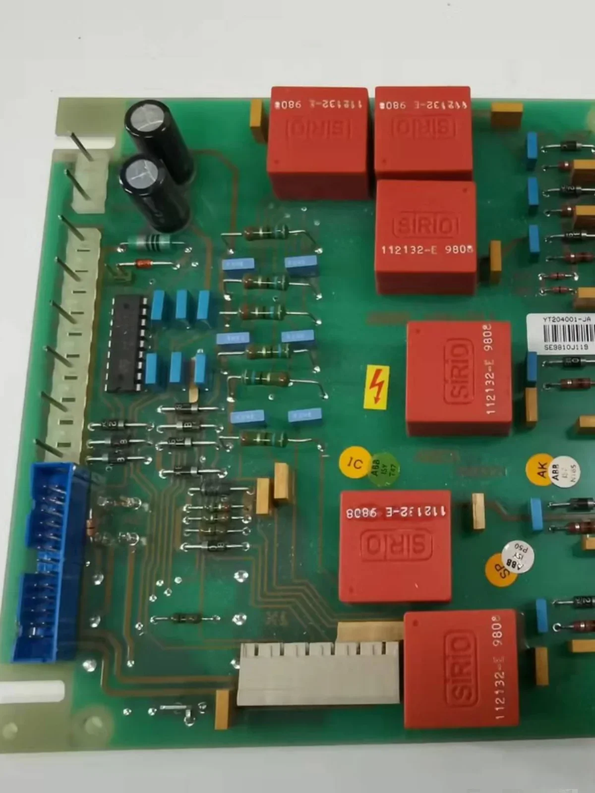 

ABB Drive Board YXU167E Original Spot Bargaining YT204001-JA