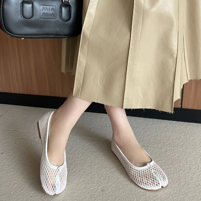 2026-brand-women-flat-shoes-fashion-split-toe-slip-on-mary-jane-ballet-shoes-soft-flat-heel-outdoor-casual-single-new-shoes