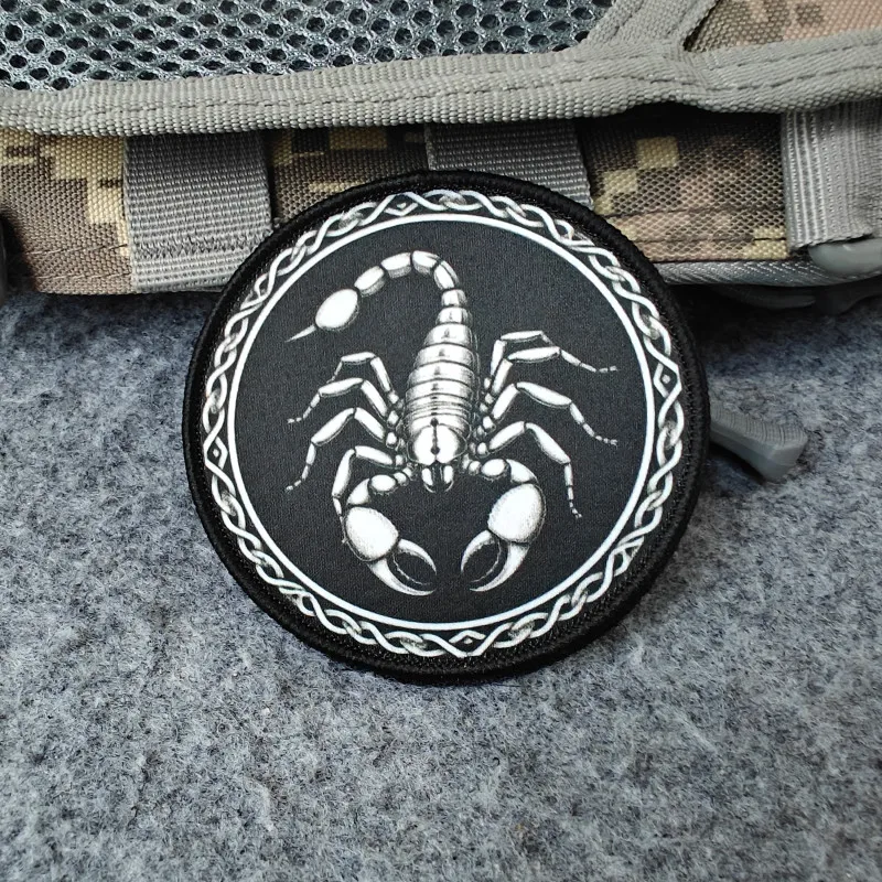 2026 Neuer taktischer Patch, Skorpion-Moralabzeichen, für Kleidung, Hüte, Rucksäcke usw., mit Klettverschluss