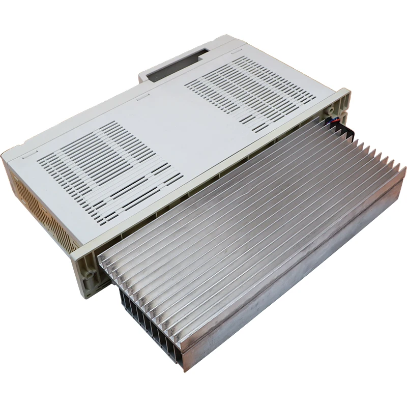 MDS-B-SP-37 Servo Amplificador 90% Novo Equipamento Elétrico