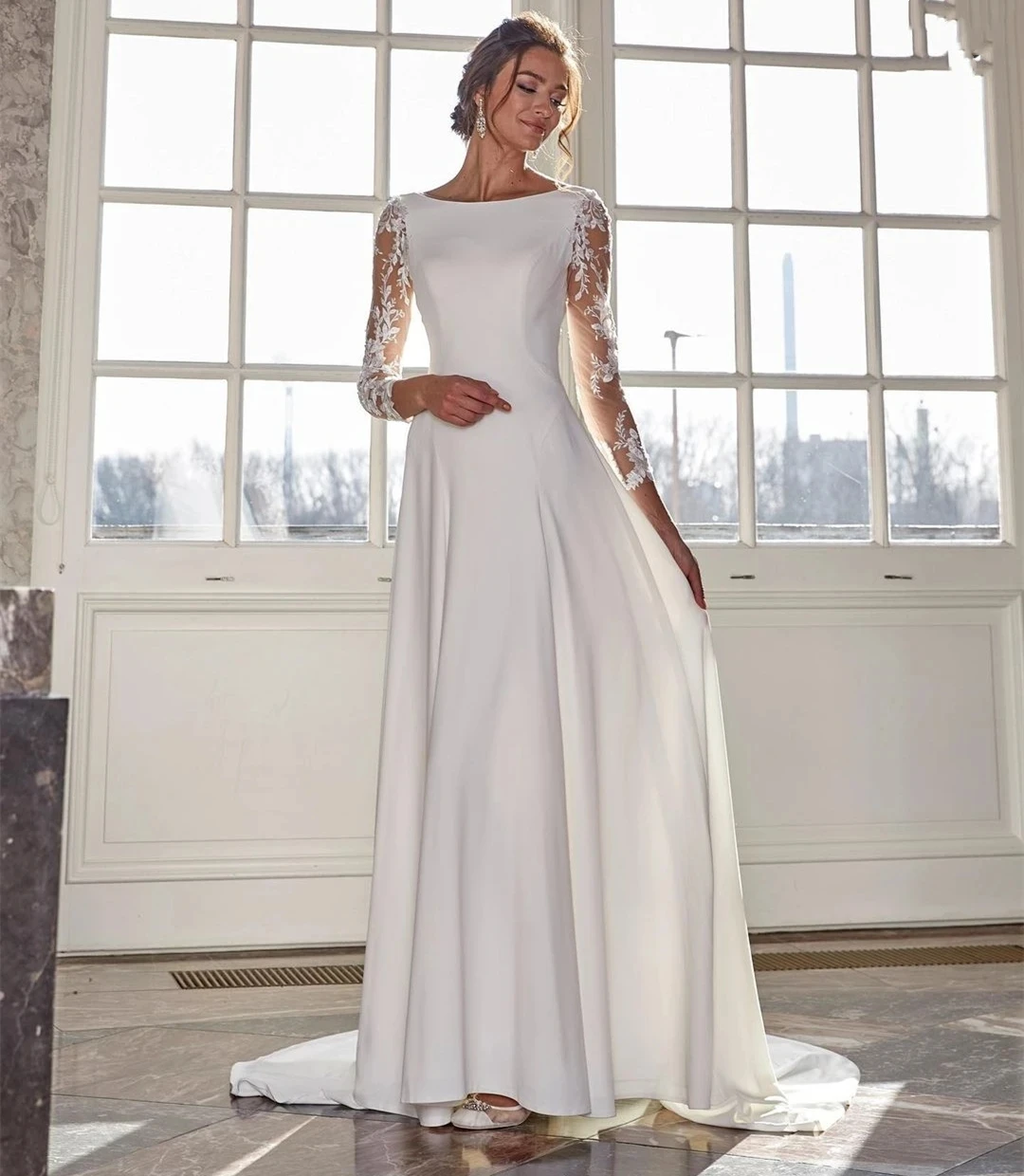 

2025 Elegant Wedding Dress Scoop Lace Appliques Long Illusion Sleeve Satin Train Bridal Bride Gowns A-Line vestidos de noiva