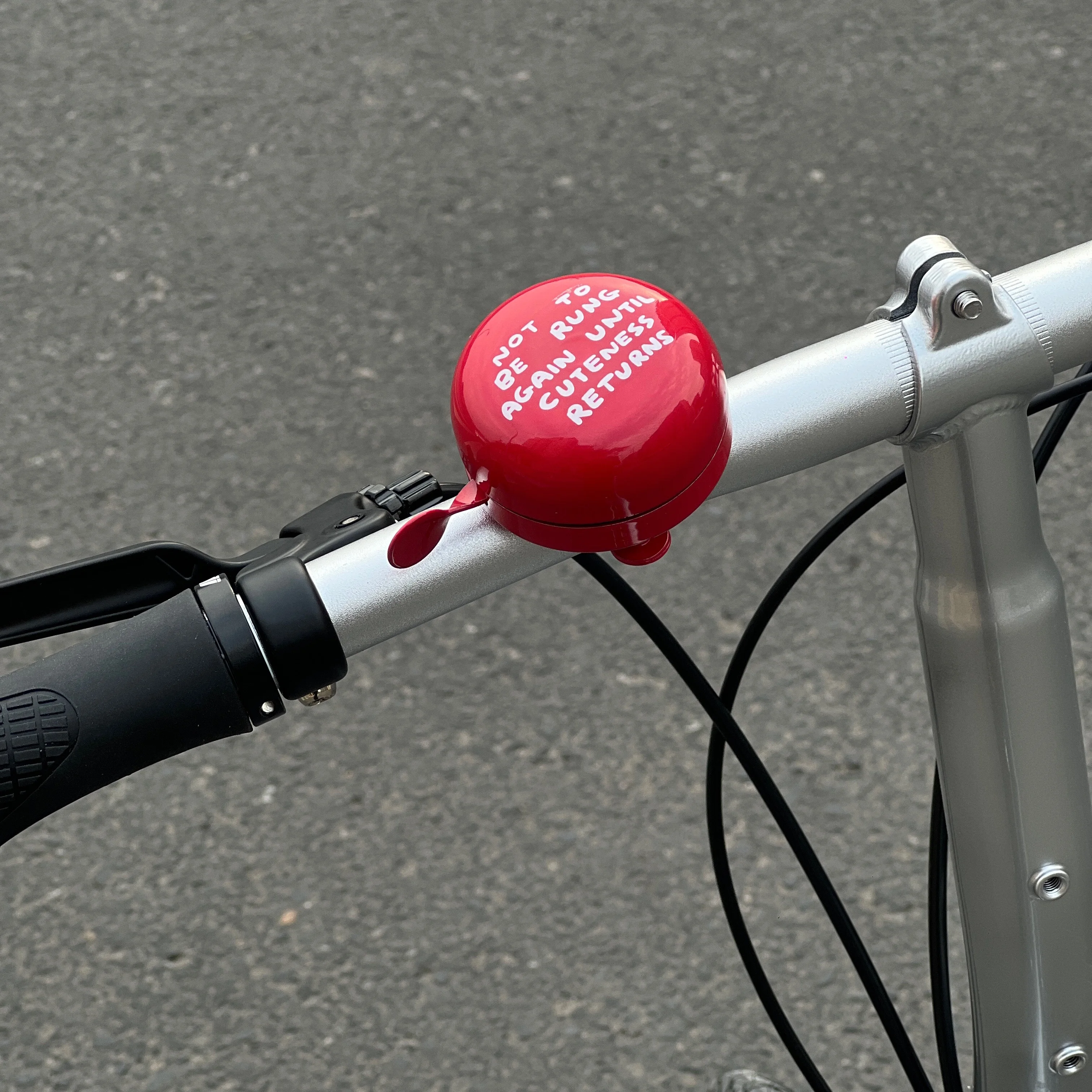 

Letter Bike Bell with Dual-Screw Lock, Cute Alphabet Horn for Balance/MTB/Road/Kids' Bikes,Tool Kit for Easy Install